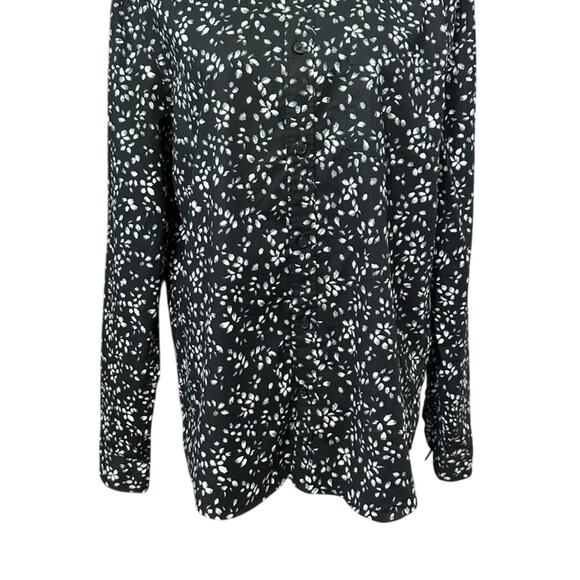 Express Floral Blouse Long Sleeve Collared Button-Up Black White Floral W M NWOT - Picture 6 of 8